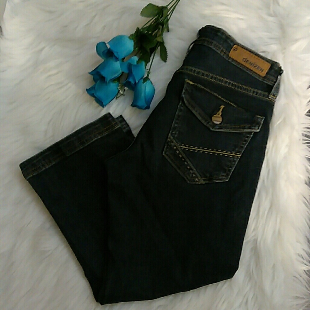 Women's Denizen Capri Jeans - Picture 3 of 4
